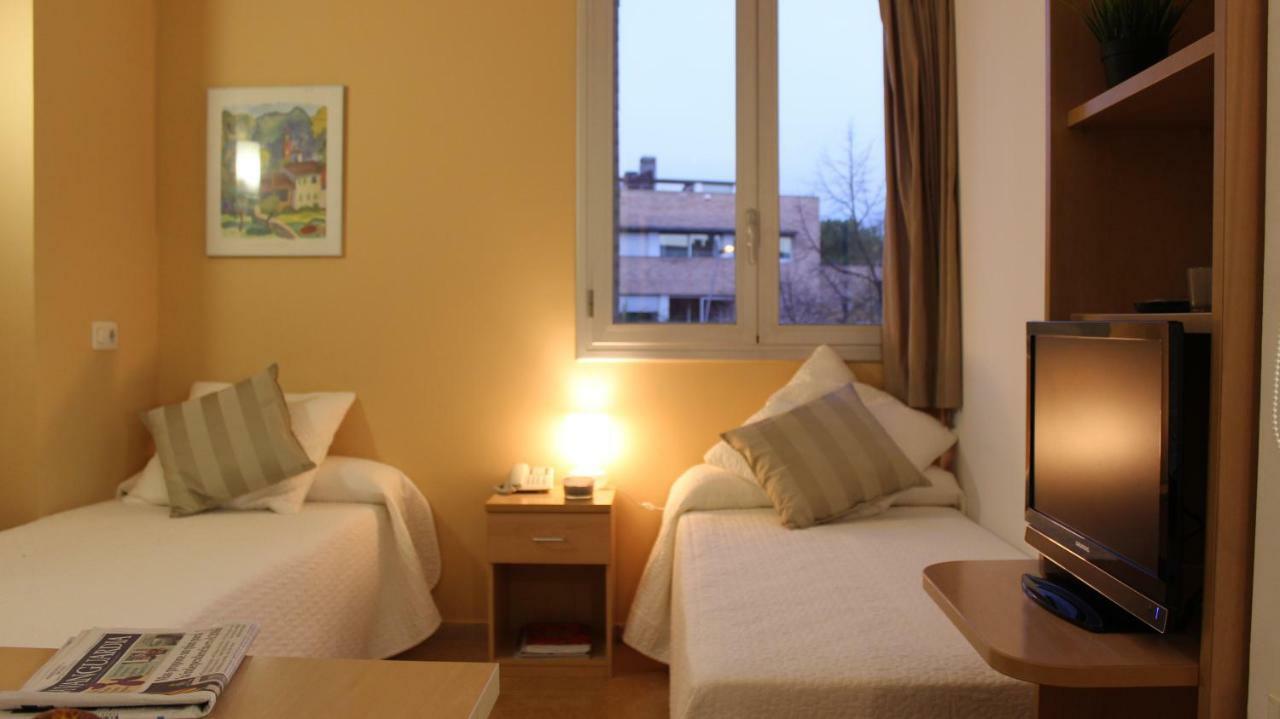 Residencia Universitaria Torre Girona - Barcelona, Barcelona